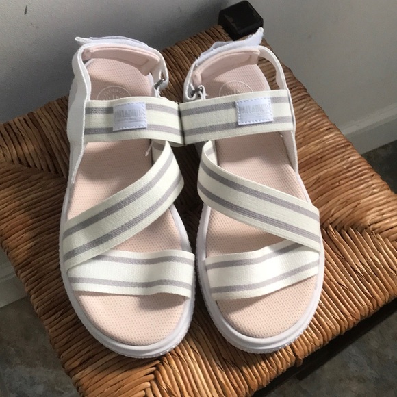 New Palladium white cushion sandal size 8.5 - Picture 5 of 8
